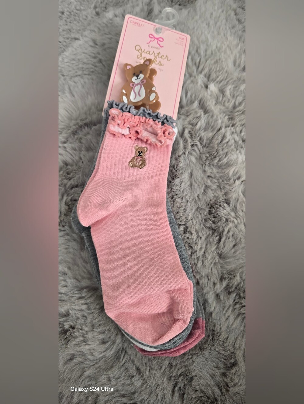 Capelli quarter socks 6 pack with cute matching bear hair clip.